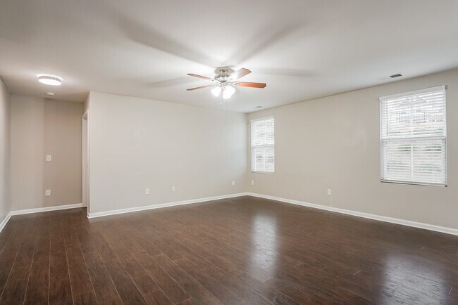 Foto del edificio - 281 Fieldspar Ln