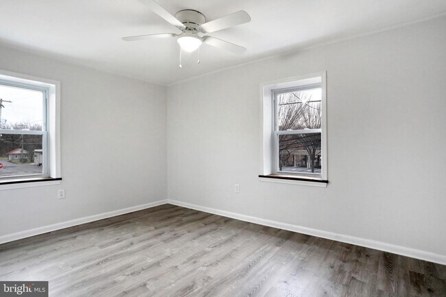 Building Photo - 205 S Princess St