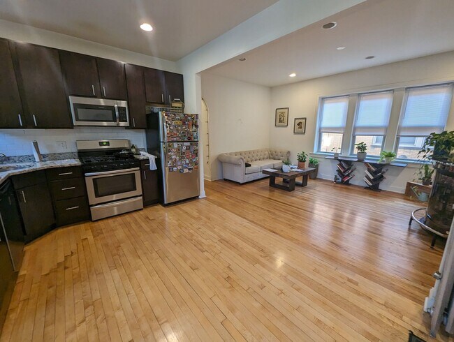 Foto del edificio - North Park Renovated Two Bedroom / Two Bathroom