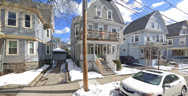 Building Photo - 69 Bromfield Rd