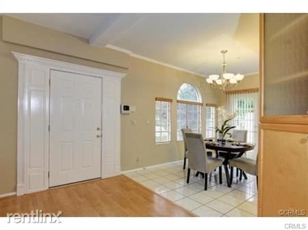 Building Photo - 4 br, 2 bath House - 130 Fano St