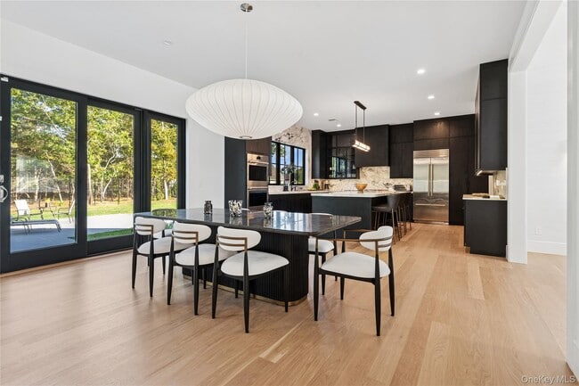 Building Photo - 4 Margareta Ct