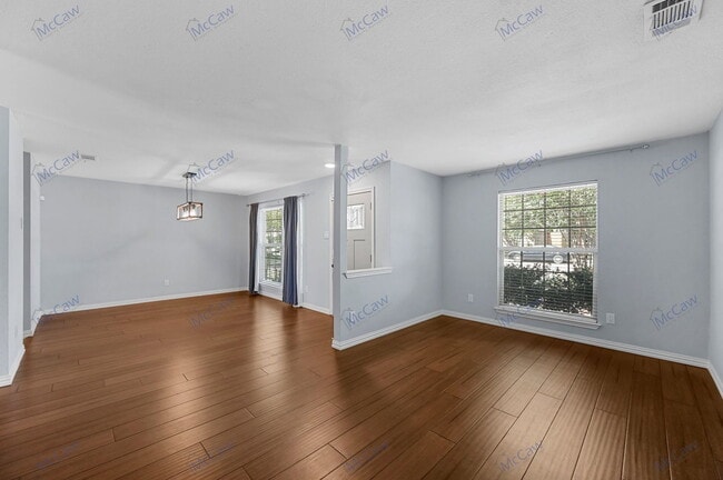 Building Photo - 7136 Vinland St