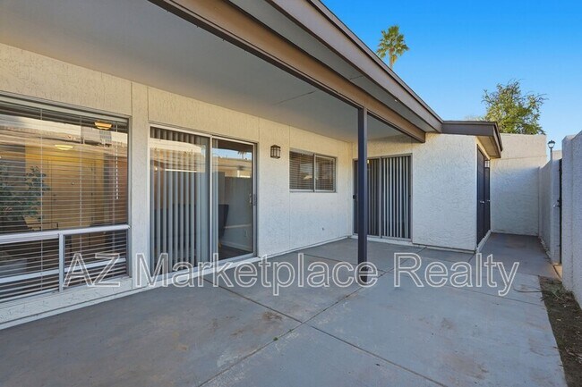 Building Photo - 1051 S Dobson Rd