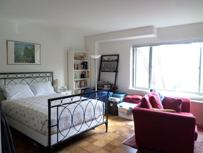 Building Photo - 2755 Ordway St NW