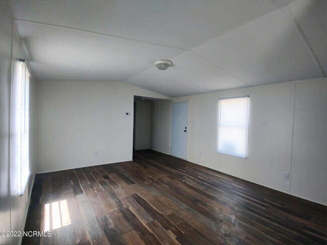 Foto del edificio - 111 Piney View St