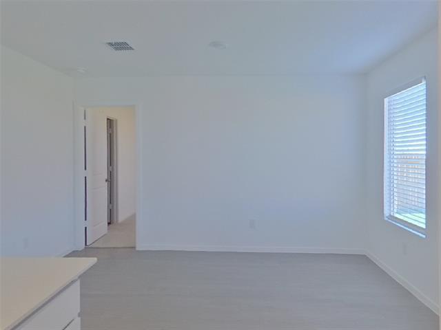 Foto del edificio - 3028 Yellow Pne Ave