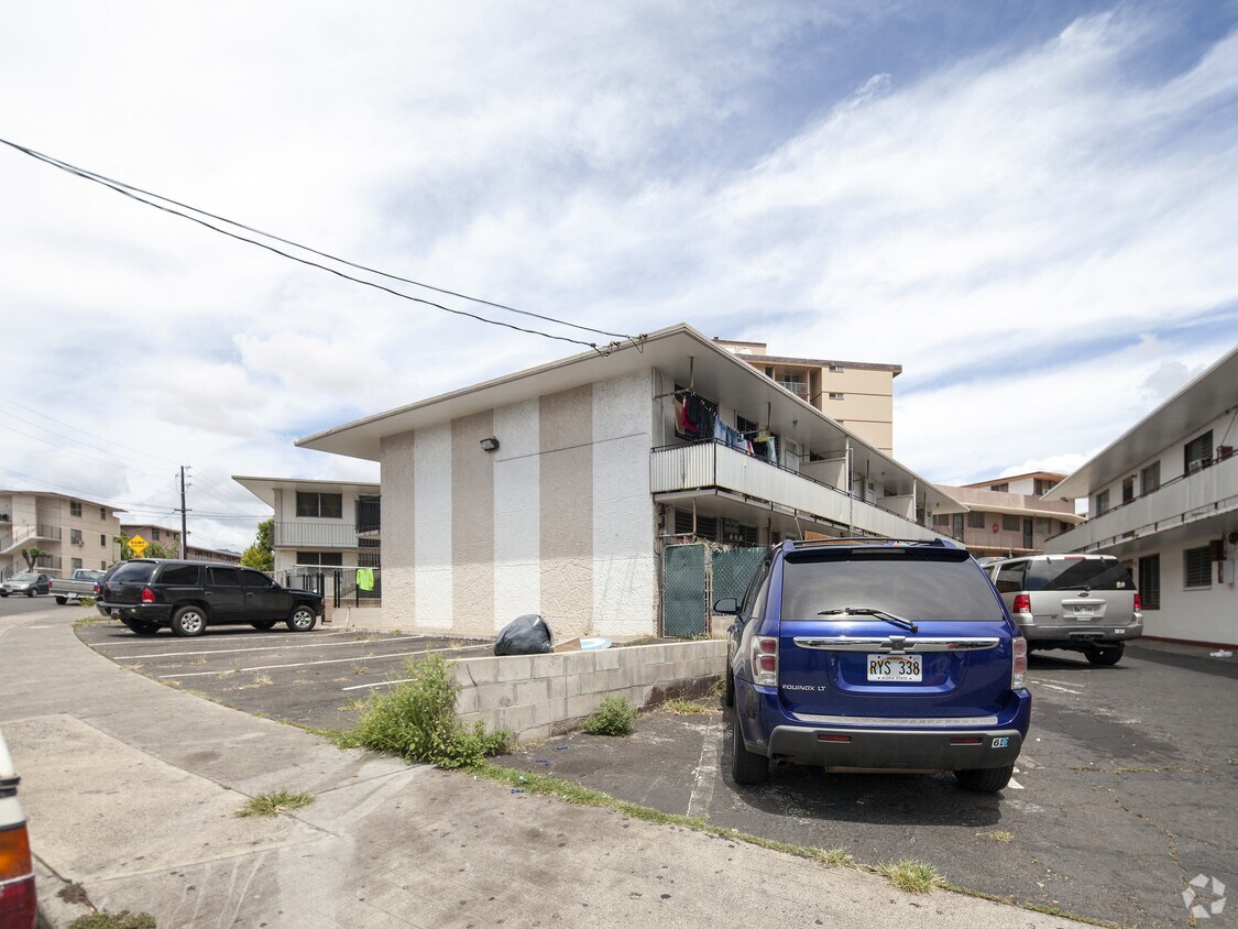 Primary Photo - 94-121 Pupukahi St