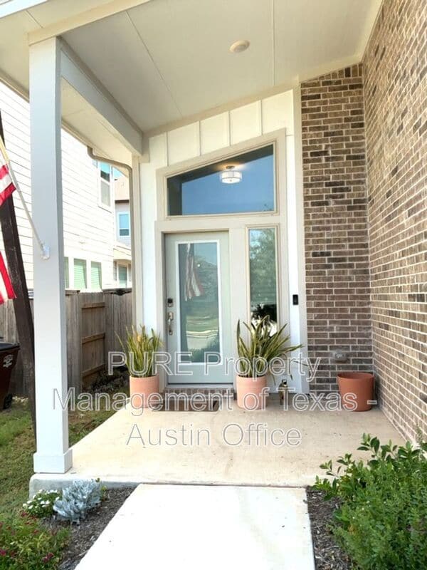Building Photo - 8600 Cumbrae Ln