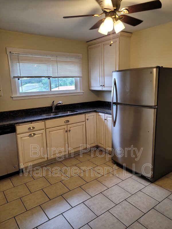 Foto del edificio - 3538 Fleming Ave