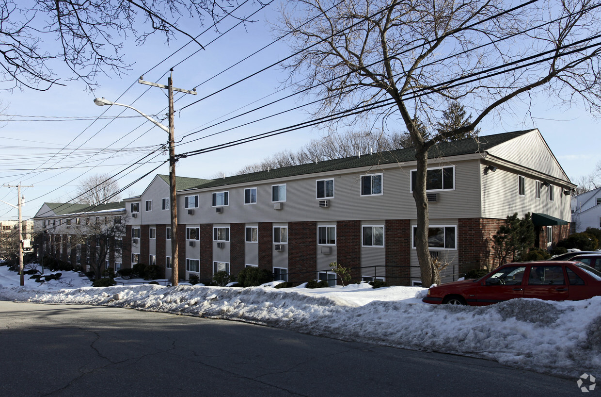 Primary Photo - Boulevard Apartments