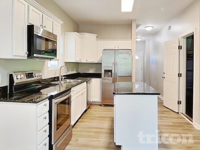 Foto del edificio - 118 Lookout Point Pl