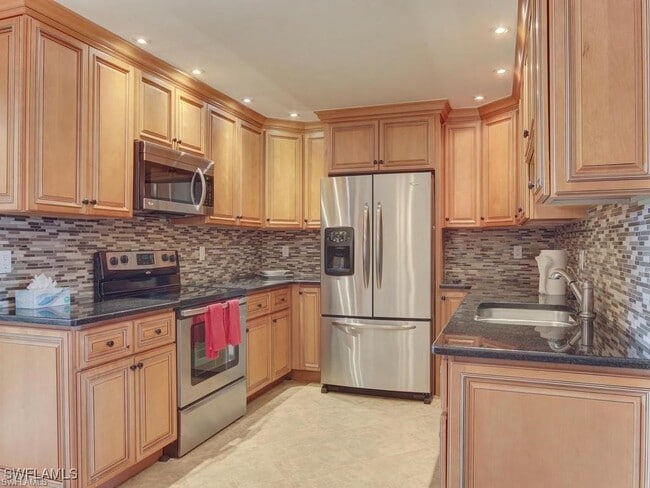 Foto del edificio - 4912 Hawaii Blvd