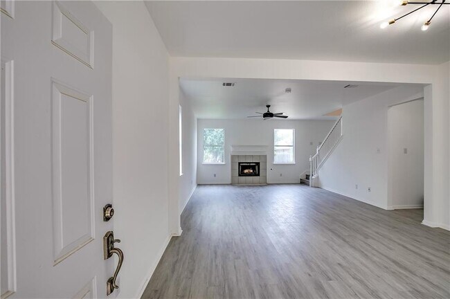 Foto del edificio - 3524 Bratton Ridge Crossing