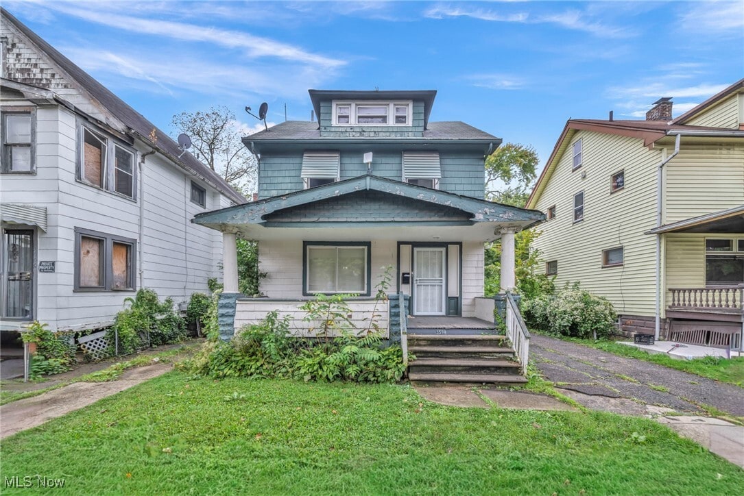 3598 E 108th St Cleveland, OH 44105 – photo 1