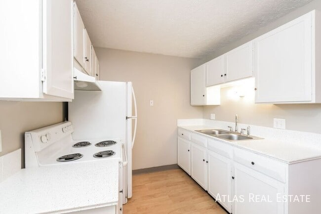 Building Photo - 12111 W Nevada Dr