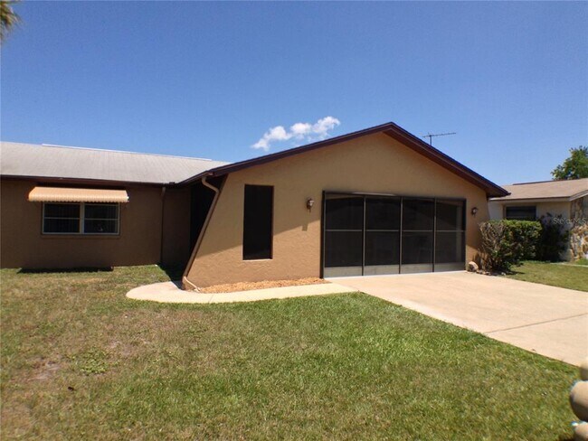 Building Photo - 7041 Moravian Dr