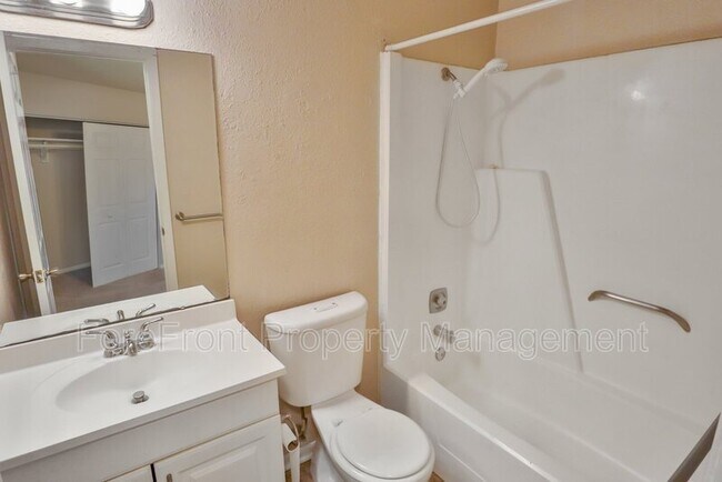 Building Photo - 5847 Cliffmont Dr