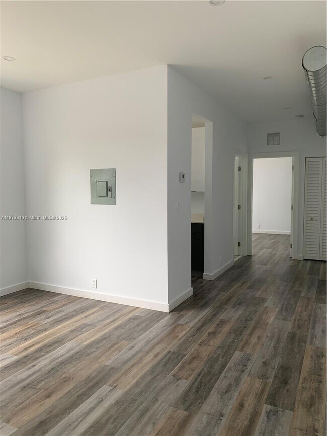 Foto del edificio - 1814 SW 22nd Ave