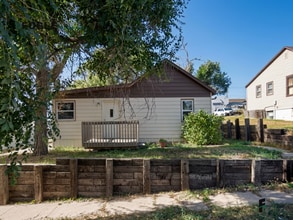 Building Photo - 129 2nd St SW