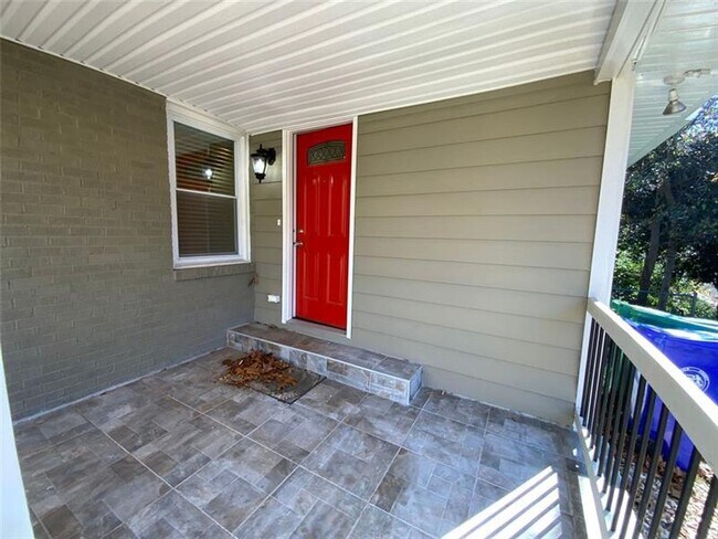 Building Photo - 3557 N Druid Hills Rd