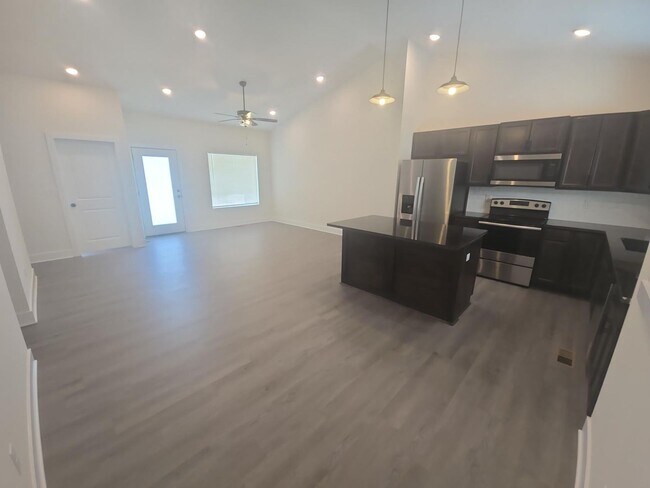 Building Photo - 5115/17 S Chase Ave