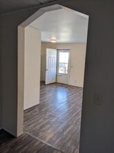 Building Photo - 102 Catherine St
