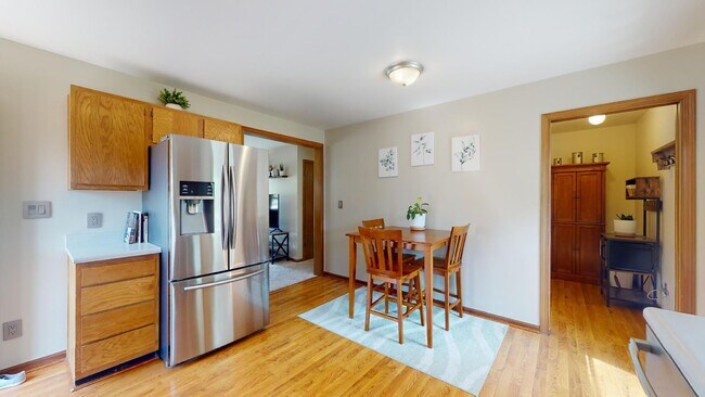 Foto del edificio - Availabale August 1st - Quiet Cul-de-Sac (3bed/2bath)