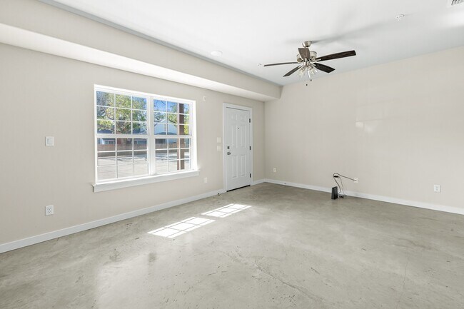 Foto del edificio - 2290 W Tarleton St