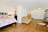 Primary Photo - 665 Thwaites Pl