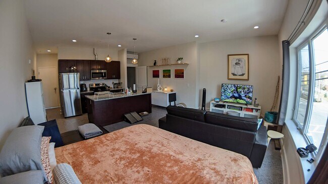 Foto del edificio - 273 Bullocks Point Ave