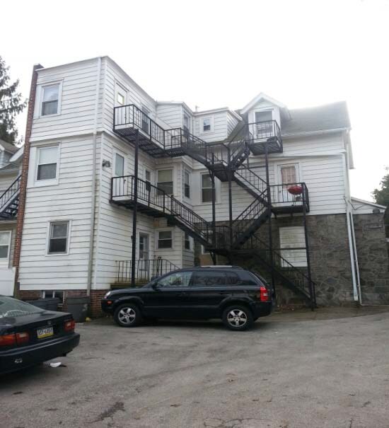 Primary Photo - 85 W Baltimore Ave