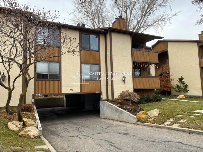 Building Photo - 6874 Countrywoods Cir