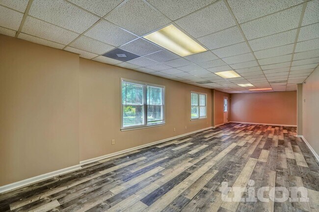 Foto del edificio - 590 Clubland Cir SE