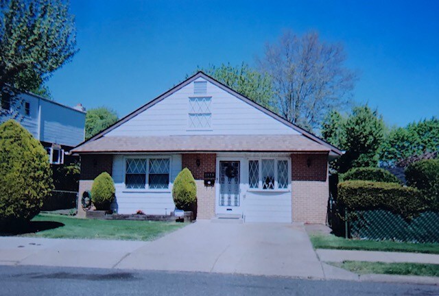 Foto del edificio - 1959 Kentwood St