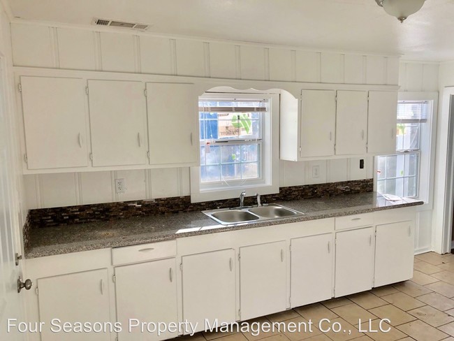 Building Photo - 2 br, 1 bath House - 2036 Greater Avenue