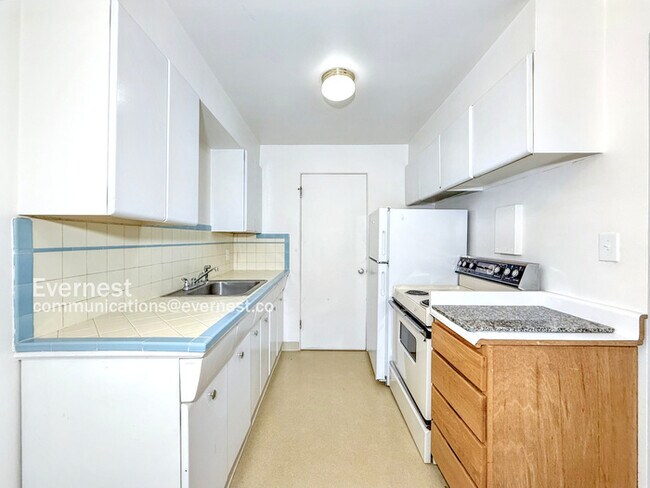 Foto del edificio - 4709 40th Ave NE