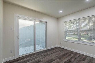 Building Photo - 6003 De Moss Dr