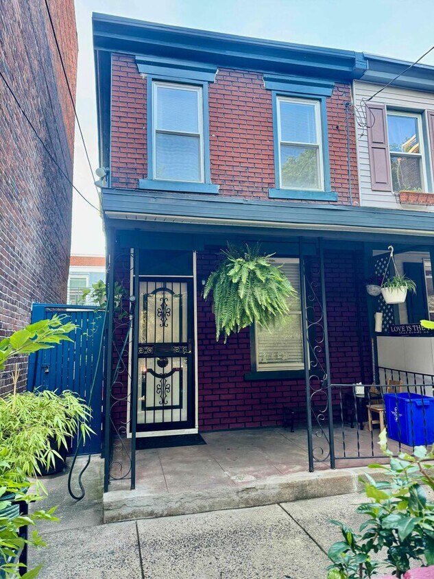 Photo - 1231 Ellsworth St | Stylish Home in Bella Vista