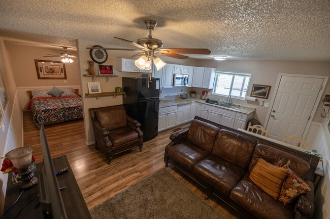 Building Photo - 26986 E Florence-Kelvin Hwy