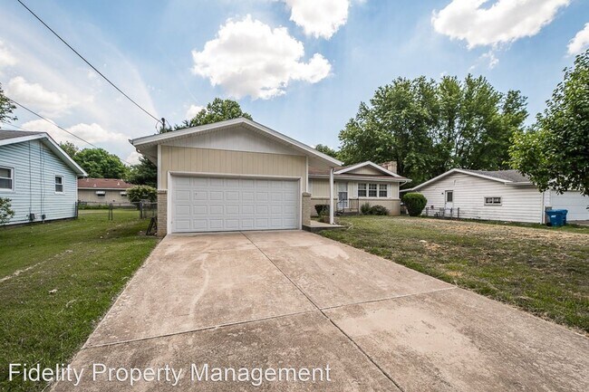 Foto del edificio - 3 br, 2 bath House - 222 South Ken Avenue