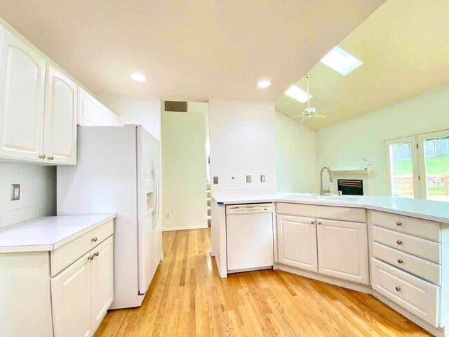 Building Photo - Great Home For Rent