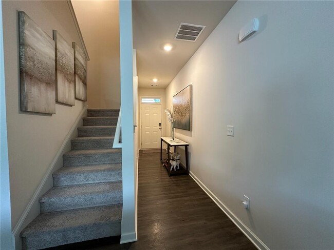 Building Photo - 5216 Barberry Ave