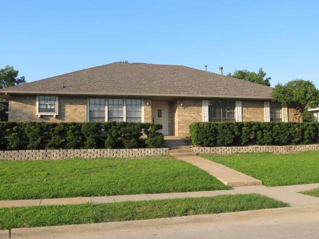Primary Photo - 3933 Bandera Dr