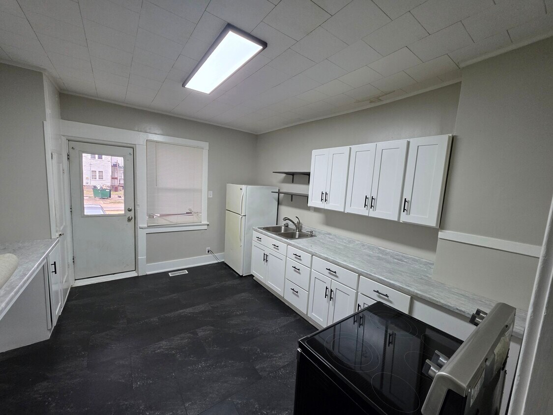 Foto principal - 434 6th Ave S