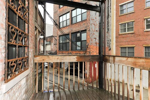 Foto del edificio - 34 Edgerly Rd