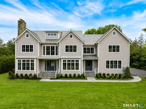 Building Photo - 68 Dearfield Dr