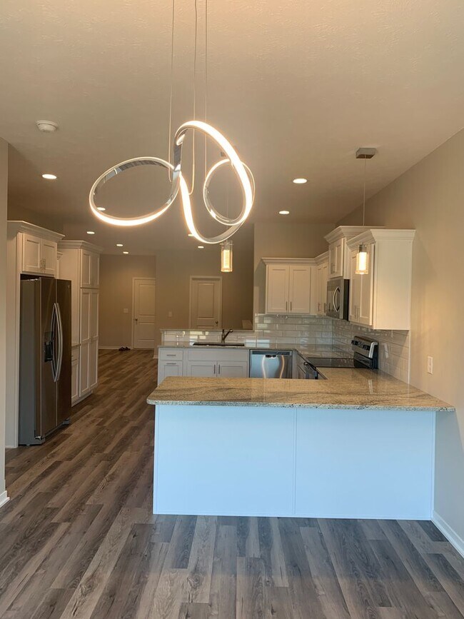 Foto del edificio - Brand New 2 Bedroom Townhome
