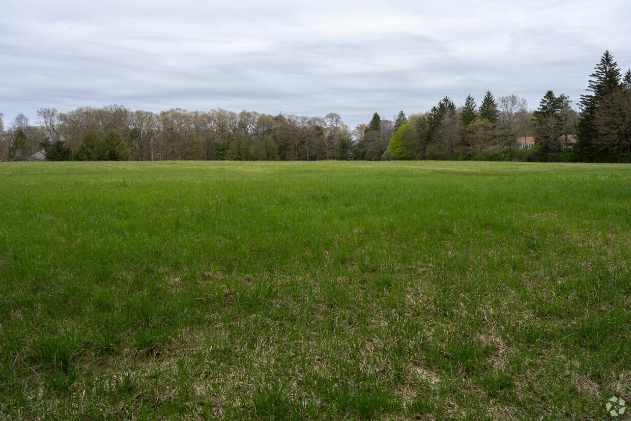 Building Photo - Farrar Pond Village