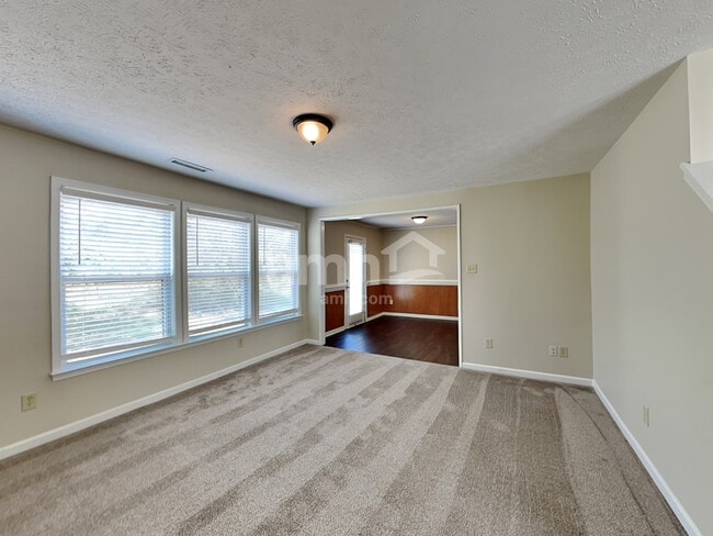 Building Photo - 926 Littleton Dr